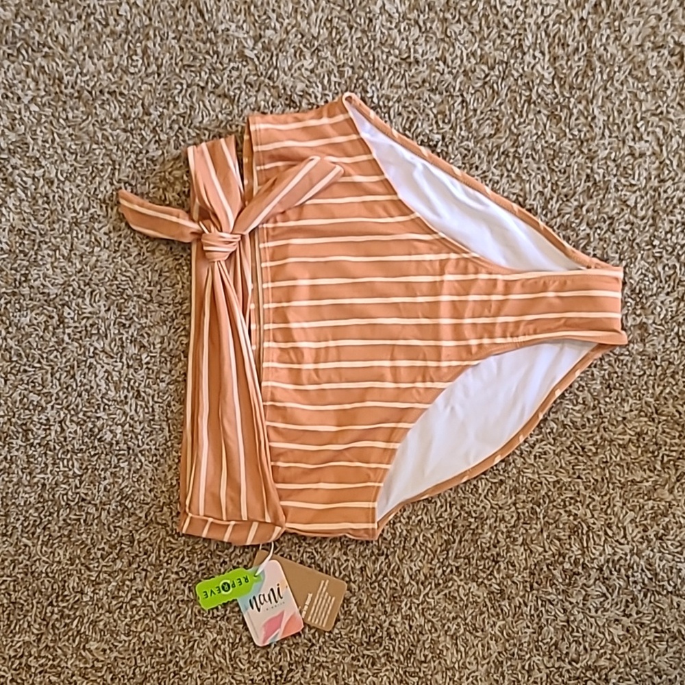 Nani side tie bottom size Large in Terrcotta